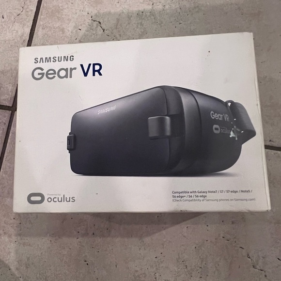 SAMSUNG gear vr - Picture 1 of 7